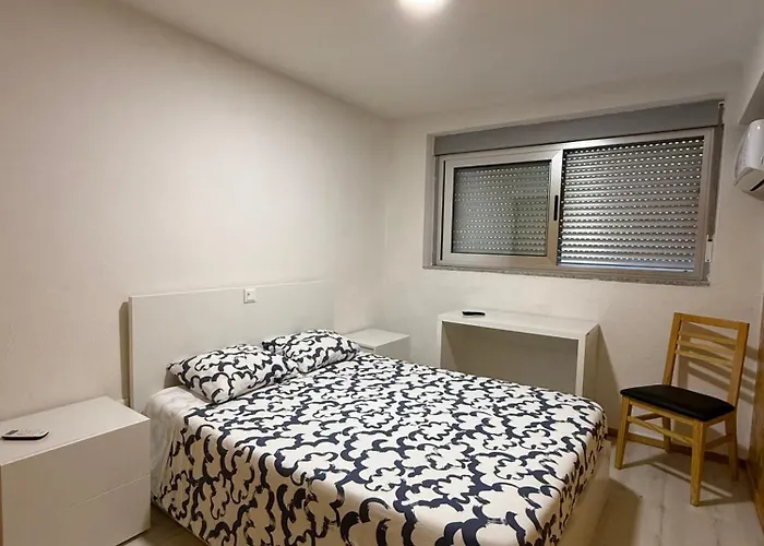 Encanto- 7 Bedrooms *